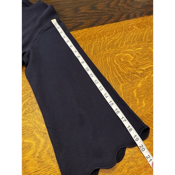 Splendid Long Sleeve Scalloped Sleeve Crew Neck Top Women XL Navy Travel NWT - Picture 10 of 11